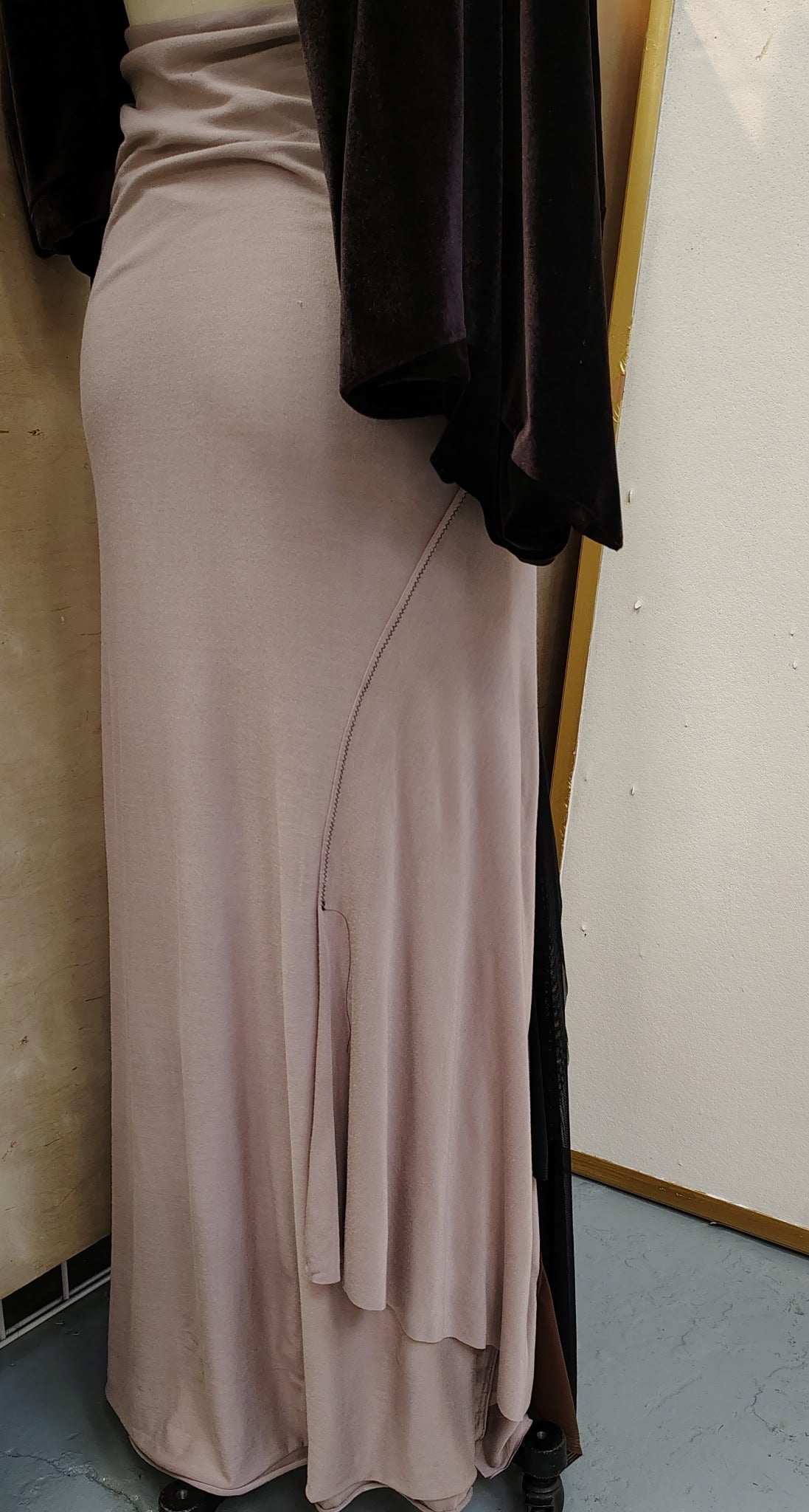 Free stitch $195 Rayon Lycra with random stitch detail, high waist, layers of mesh size 7-9