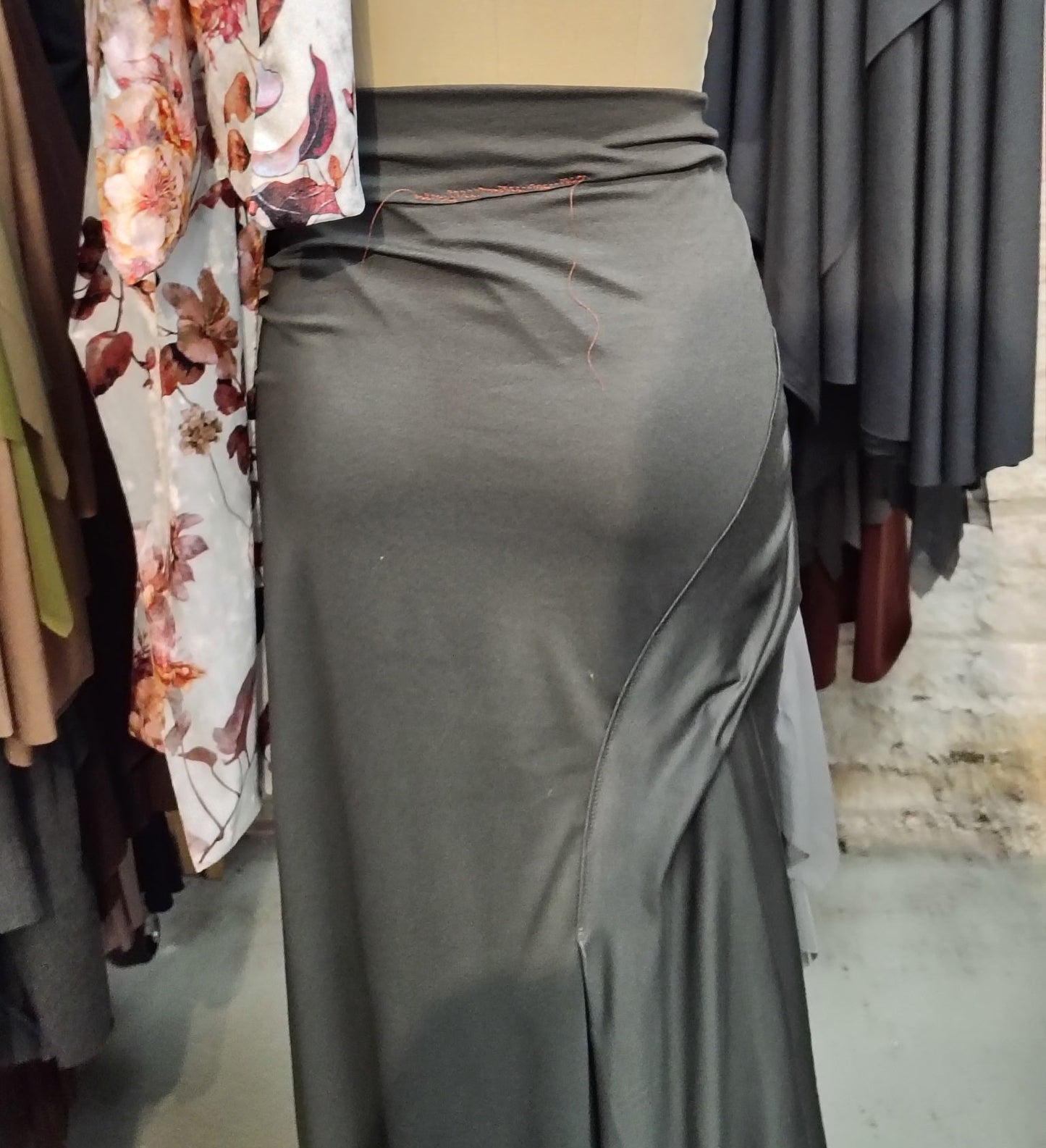 Rayon Lycra Maxi drape skirt with is doubled for support. Mesh fabric brings lots of movement. Size 8-10
