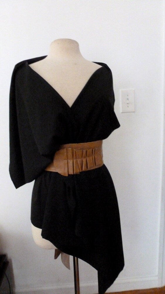 Gray Shawl top/knit fabric