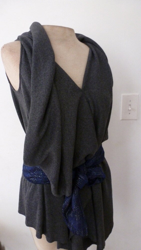 Gray Shawl top/knit fabric