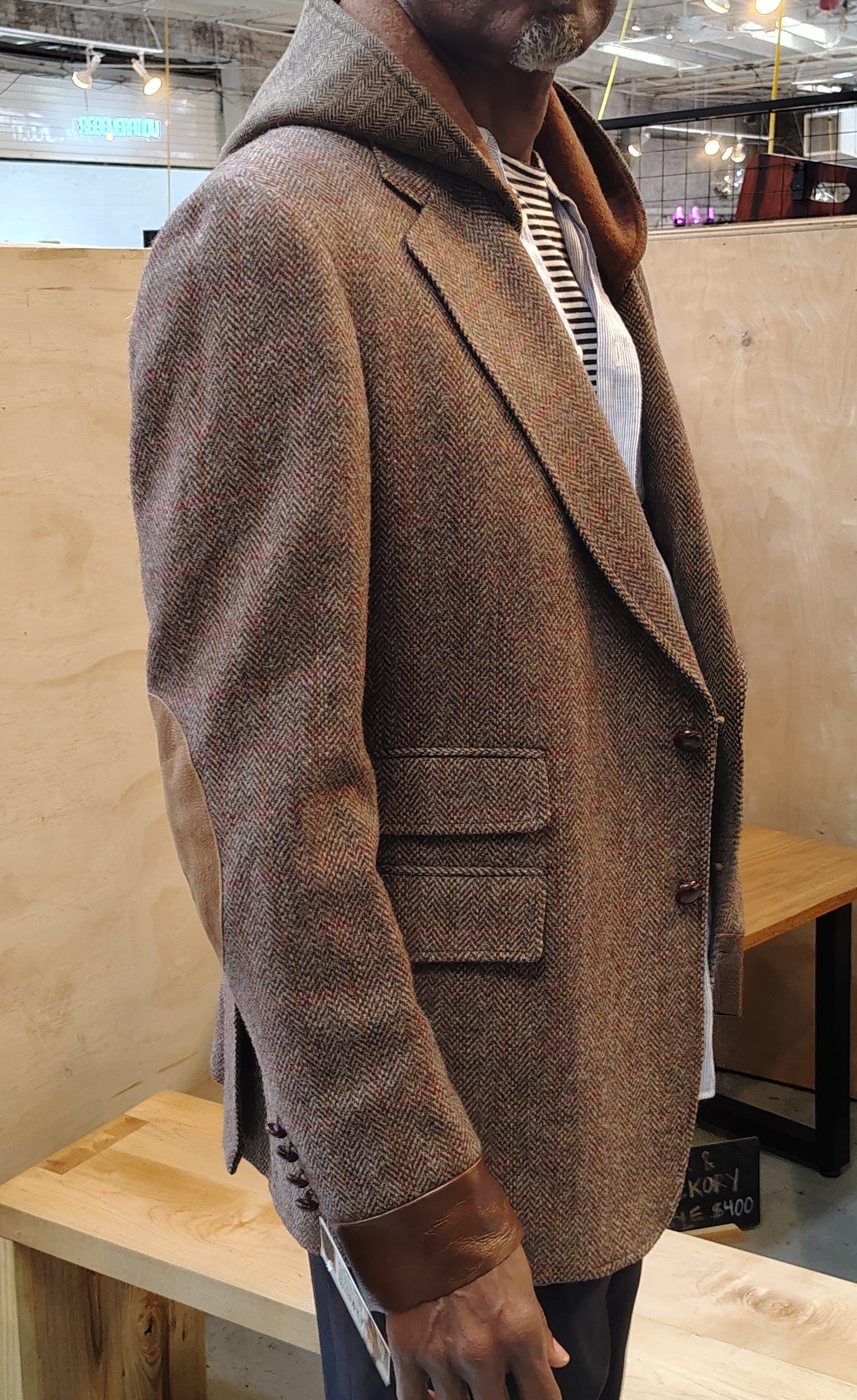 Beige hooded tweed blazer, wool jacket, Mens, Tweed, leather cuffs, leather. Upcycled, one of a kind. Size 41 by Wendel Johnston