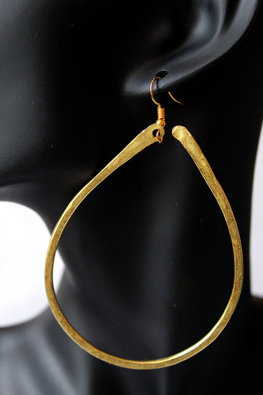 Large brass hammered wire hoop earrings