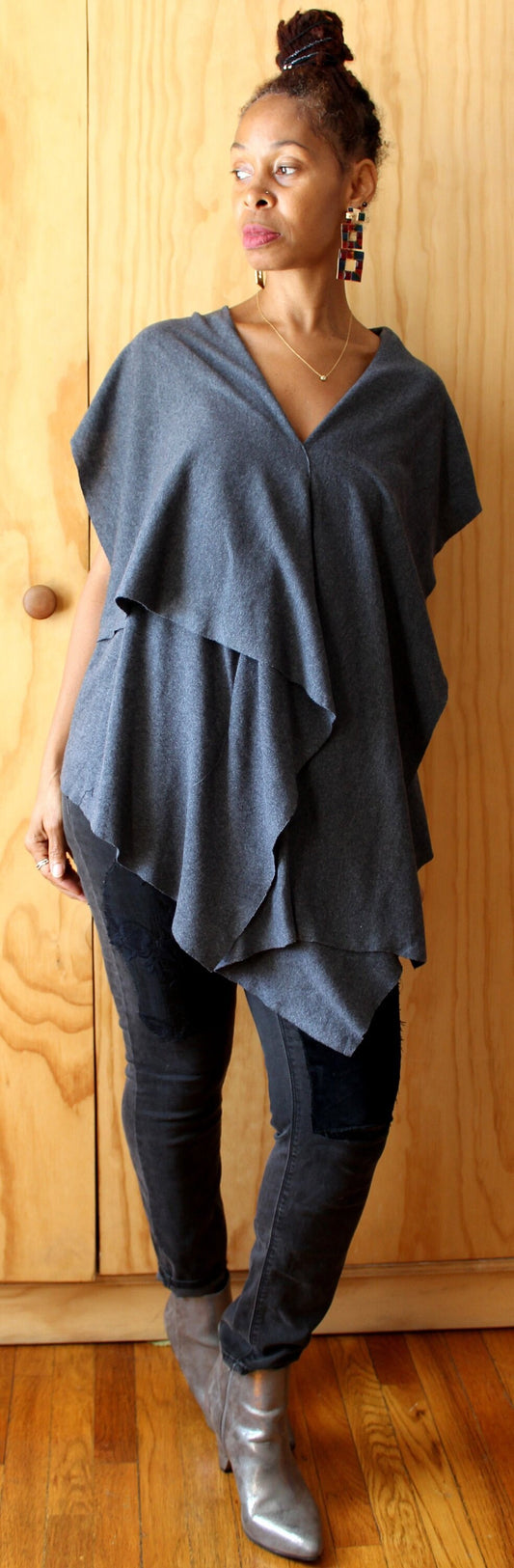 Gray Shawl top/knit fabric
