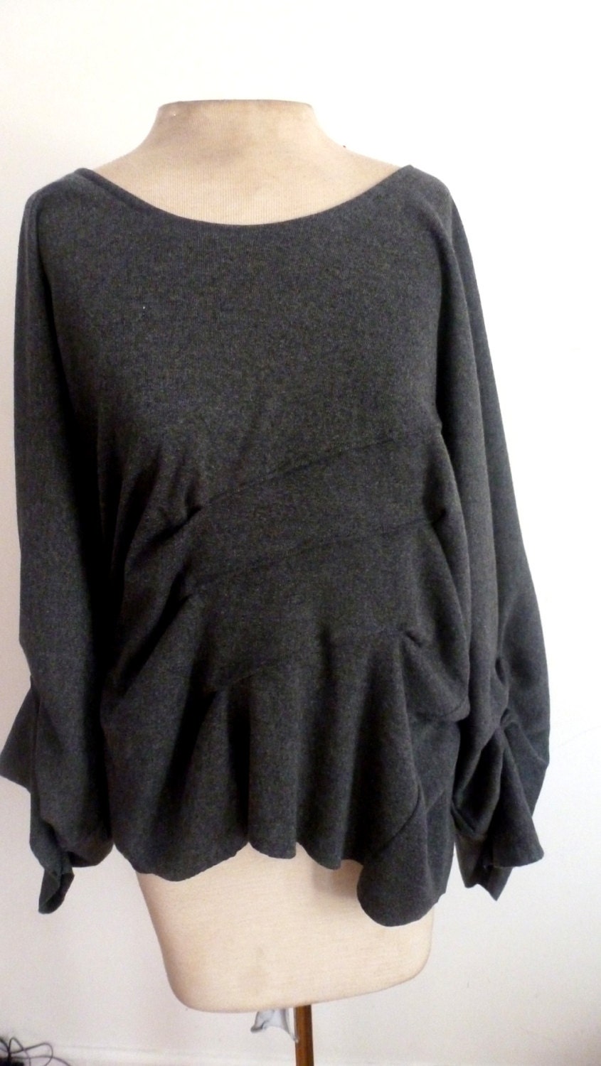 Plus size Gray knit fabric top with stitch details