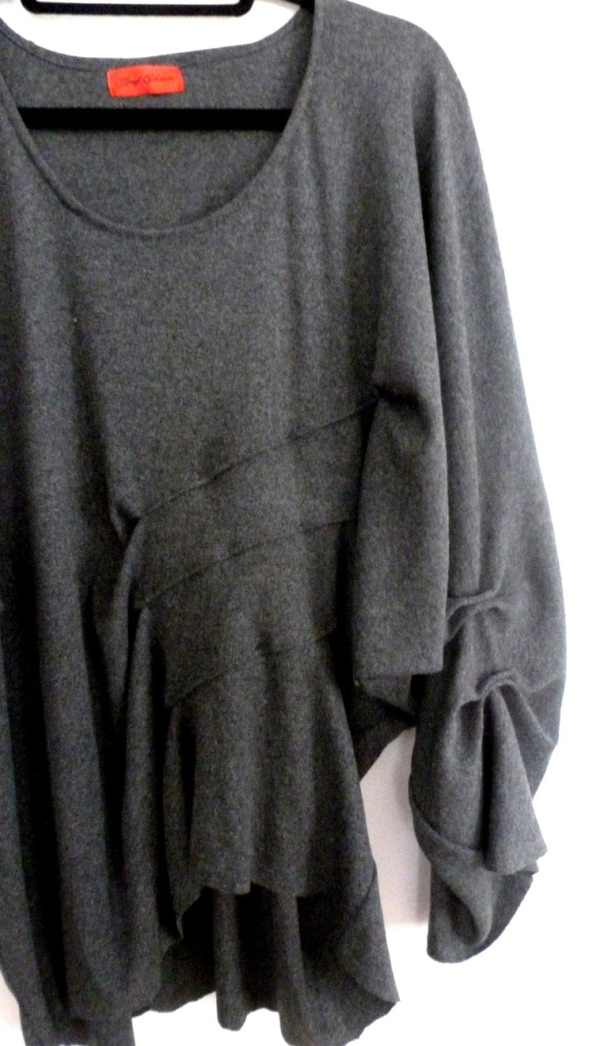 Plus size Gray knit fabric top with stitch details